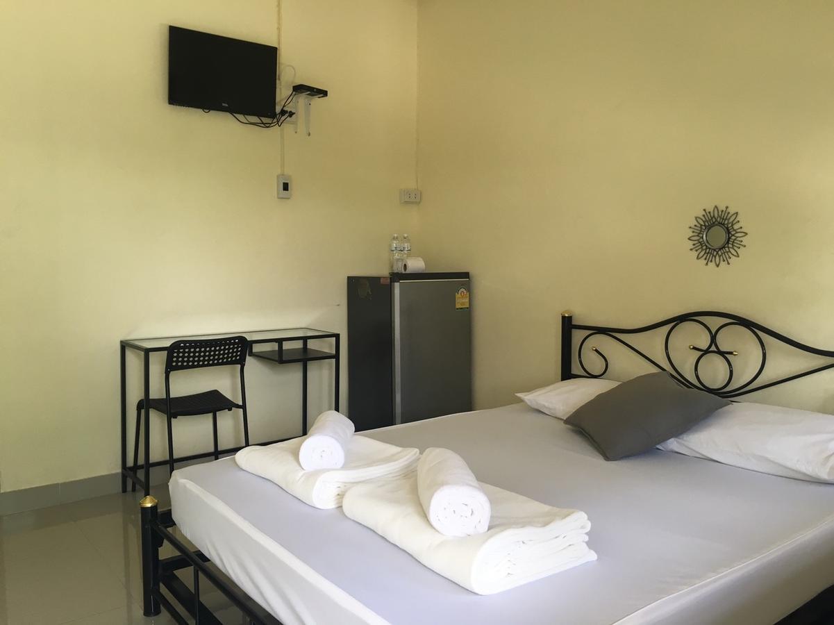 North Hotel Nakhon Nayok Eksteriør billede